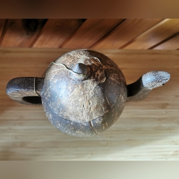 Coconut Shell Teapot - Picture 7 of 12